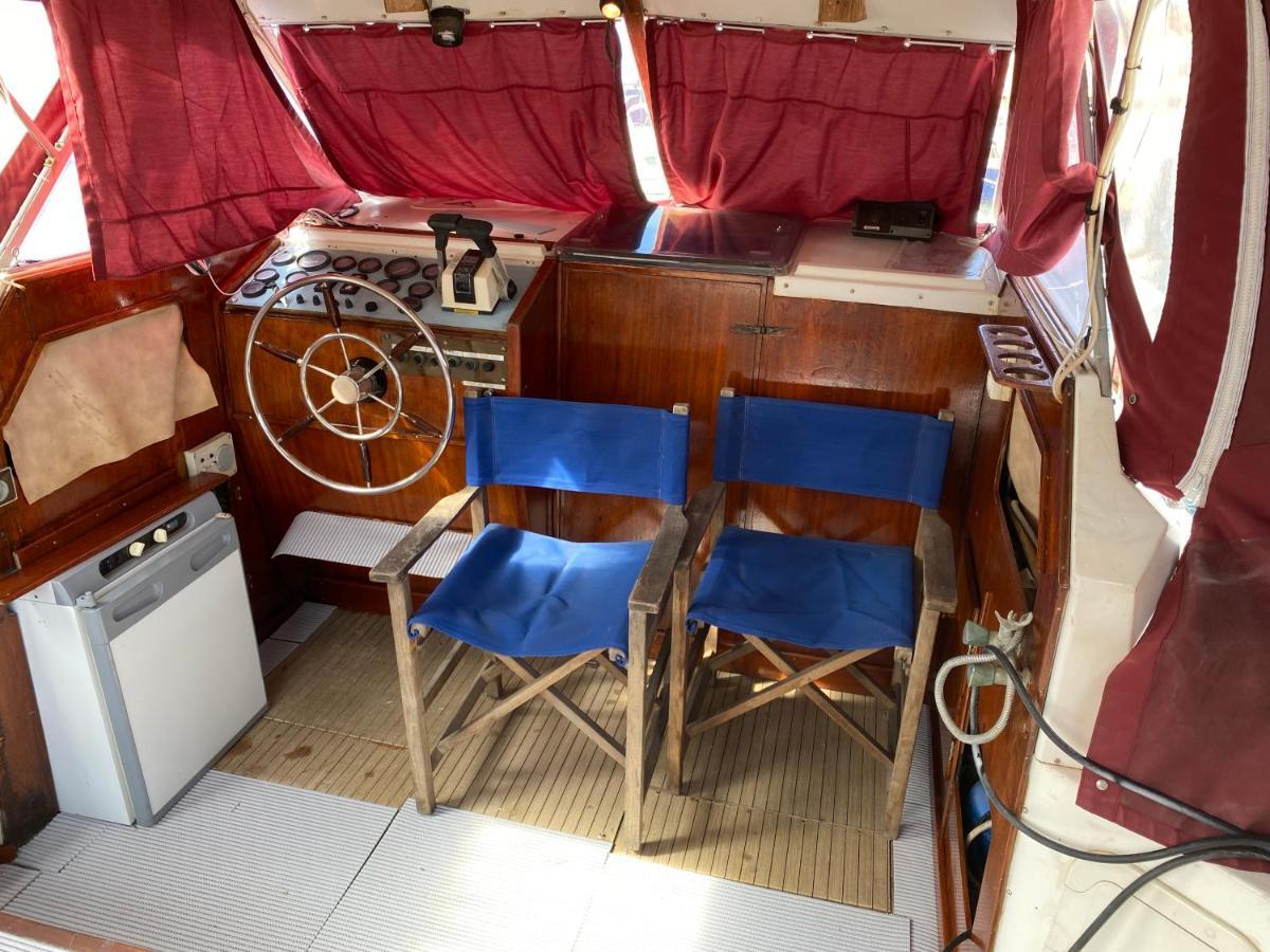 לאוקאט Bateau Hebergement Insolites מראה חיצוני תמונה