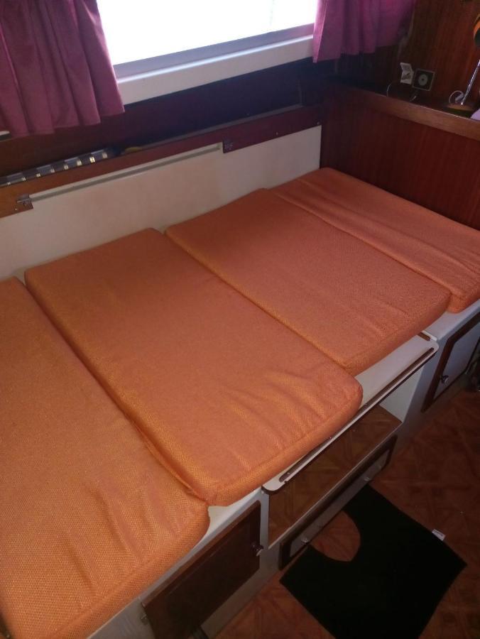 לאוקאט Bateau Hebergement Insolites מראה חיצוני תמונה