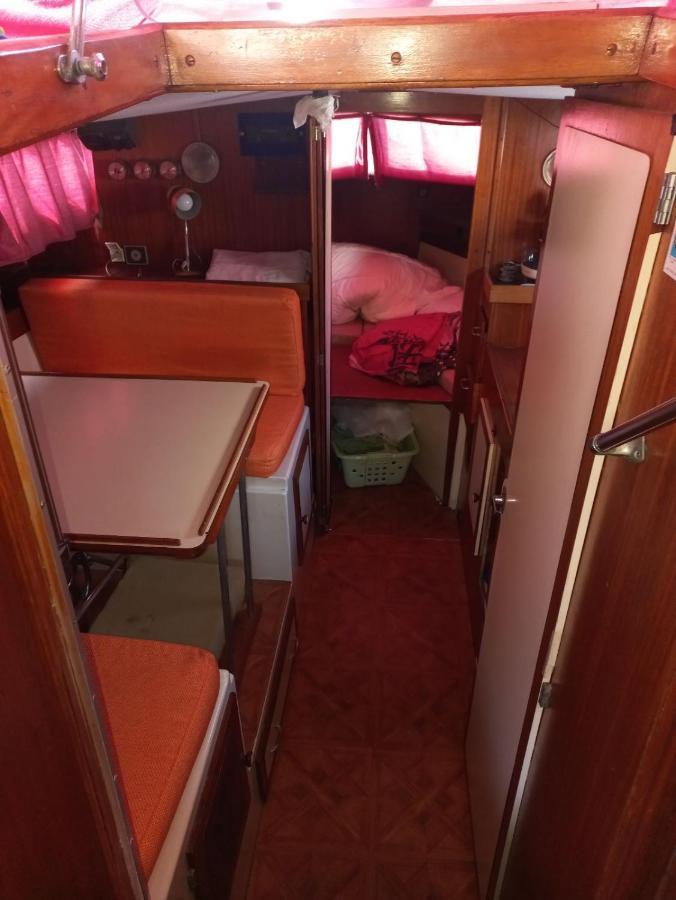לאוקאט Bateau Hebergement Insolites מראה חיצוני תמונה