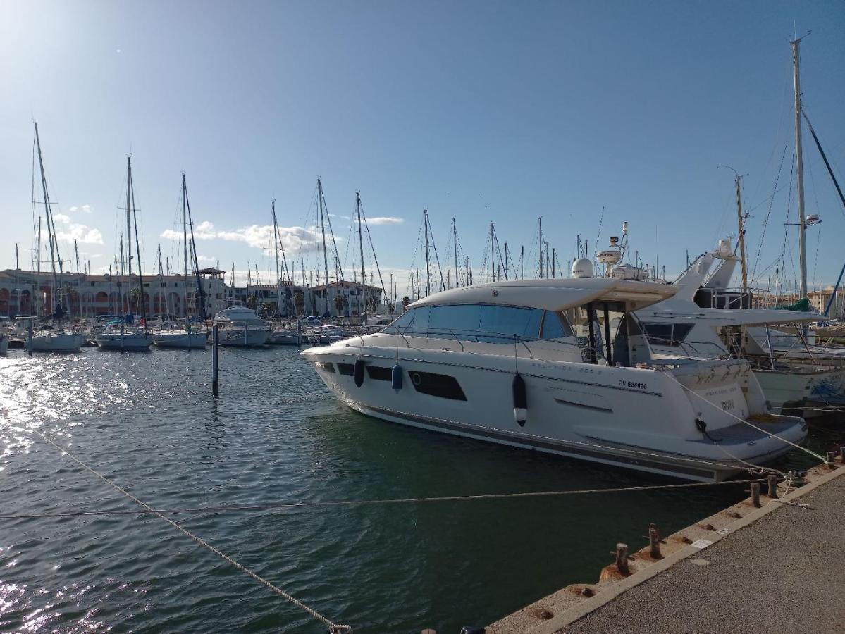 לאוקאט Bateau Hebergement Insolites מראה חיצוני תמונה